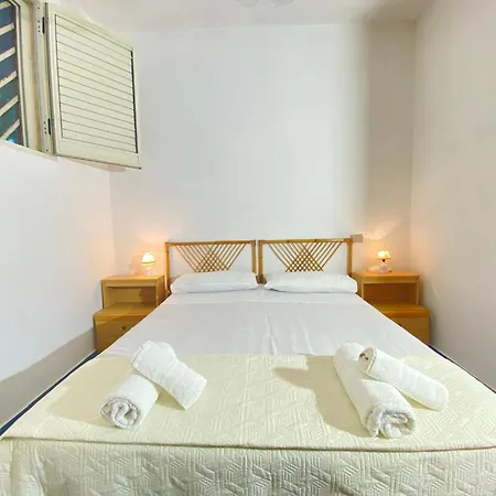 Baia Beverly 1-2 Gallipoli