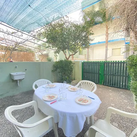 Baia Beverly 1-2 * Gallipoli