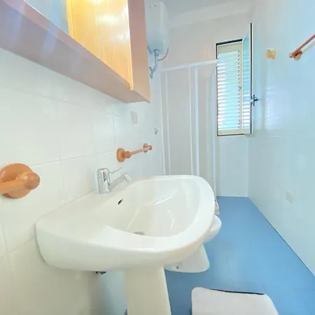 Apartment Baia Beverly 1-2