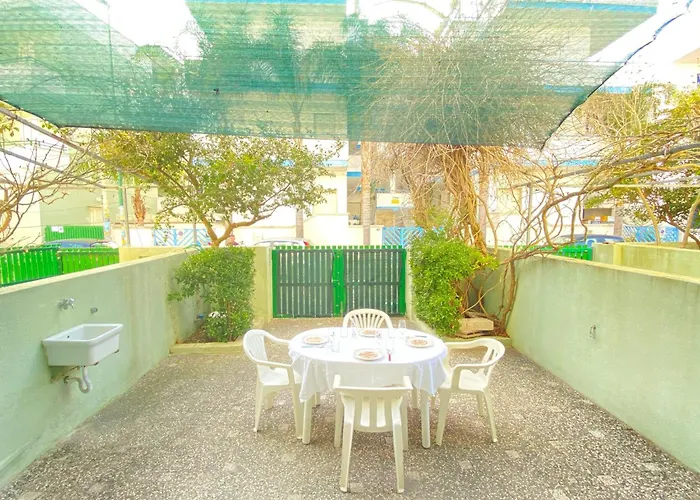 Διαμέρισμα Baia Beverly 1-2 *